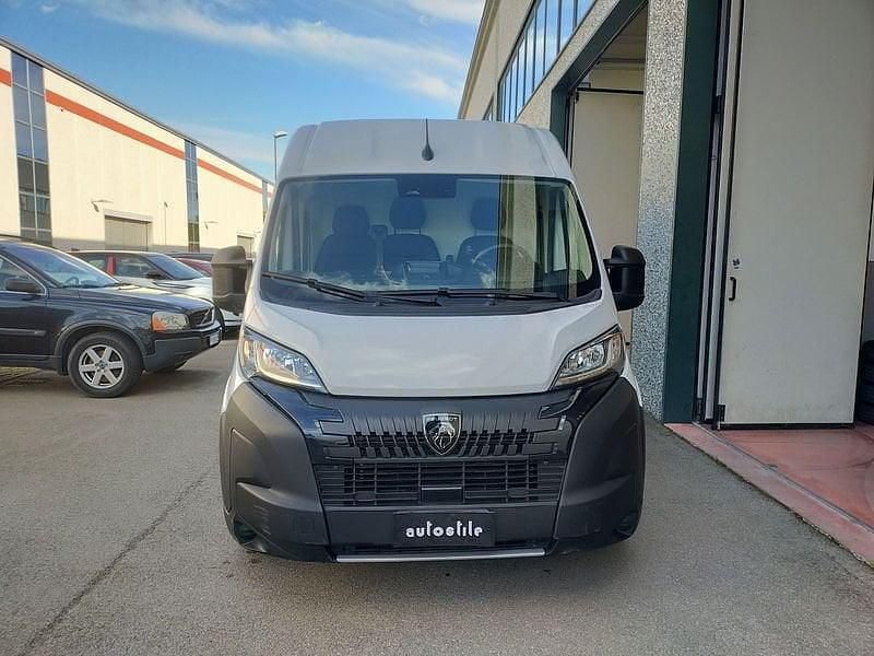 Usata Peugeot Boxer S 140 CV (102 kW) 2024 Bianco Furgone