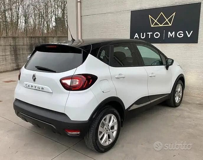 Usata Renault Captur Business 131 CV (96 kW) 2019 Bianco SUV