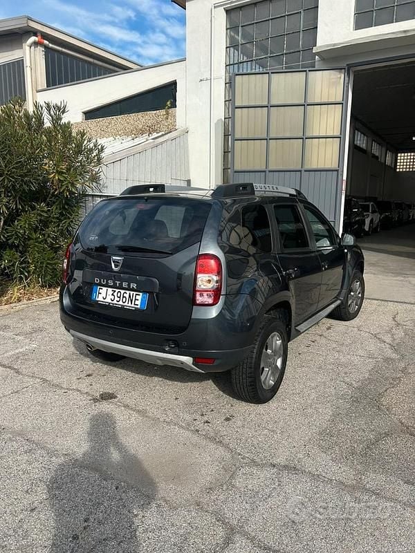 Usata Dacia Duster 115 CV (84 kW) 2017 Grigio Berlina