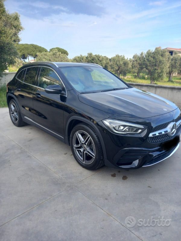 Nero Usata 2022 Mercedes GLA200 Premium SUV | 36.900 € (Buon prezzo) - Immagine 1/4