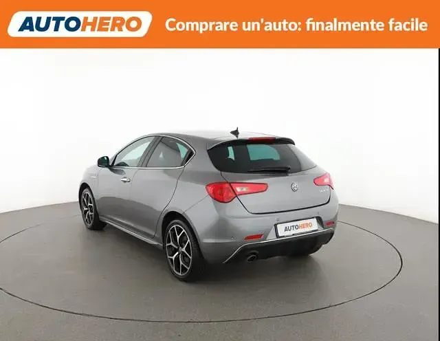 Usata Alfa Romeo Giulietta Super 120 CV (88 kW) 2020 Grigio Utilitaria