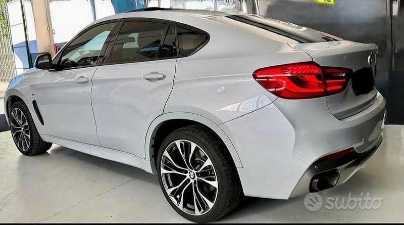 Usata BMW X6 M50 381 CV (280 kW) 2017 Blu SUV