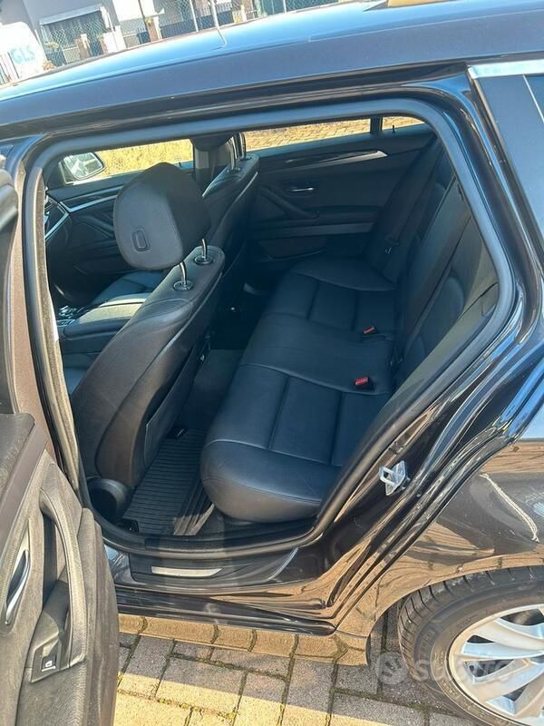 Usata BMW 520 190 CV (139 kW) 2016 Nero Station wagon