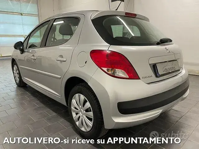 Usata Peugeot 207 68 CV (50 kW) 2014 Grigio Cabrio