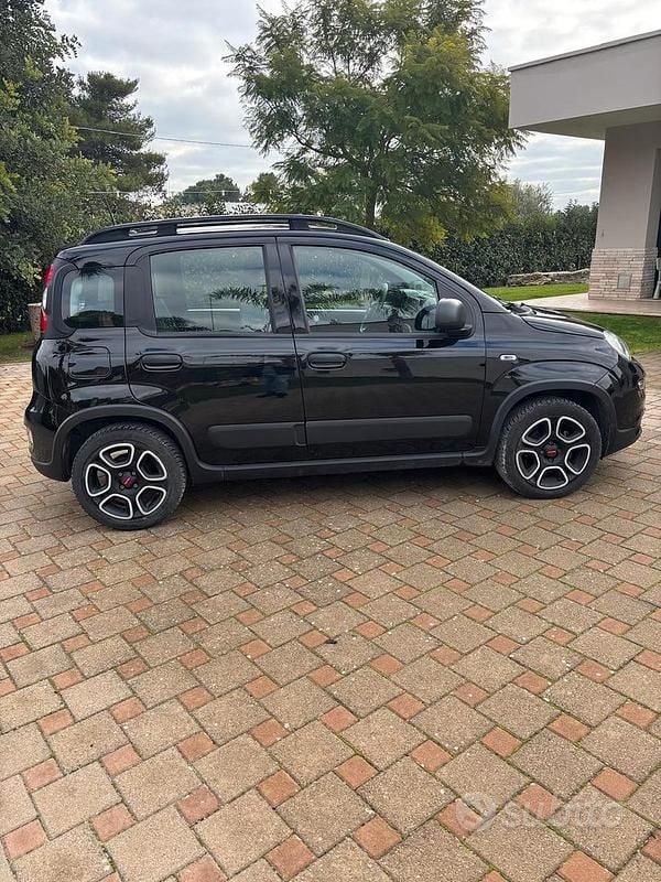 Usata Fiat Panda 70 CV (51 kW) 2022 Nero Berlina