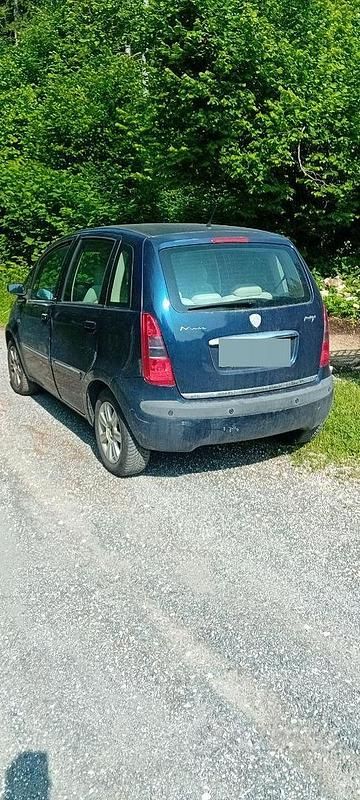 Usata Lancia Musa 69 CV (50 kW) 2007 Blu Monovolume