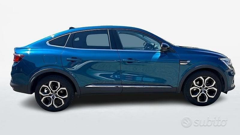 Usata Renault Arkana Intens 145 CV (106 kW) 2022 Blu SUV