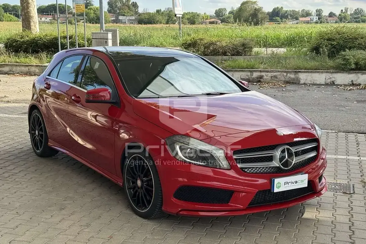 Usata Mercedes A220 Premium 170 CV (125 kW) 2014 Rosso Utilitaria