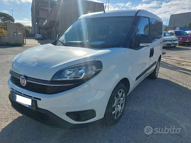 Usata Fiat Doblò S 105 CV (77 kW) 2019 Bianco Monovolume