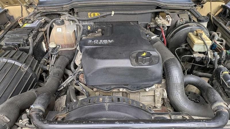 Usata Iveco Massif 145 CV (106 kW) 2010 Station wagon