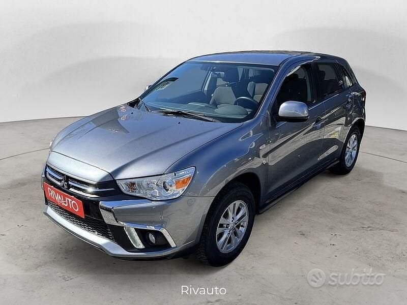 Usata Mitsubishi ASX Inform 117 CV (86 kW) 2019 Grigio SUV