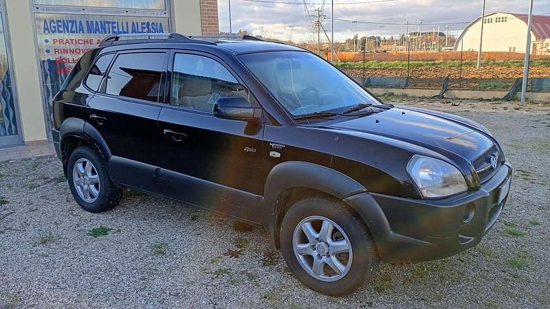 Usata Hyundai Tucson Dynamiq 113 CV (83 kW) 2005 Nero SUV