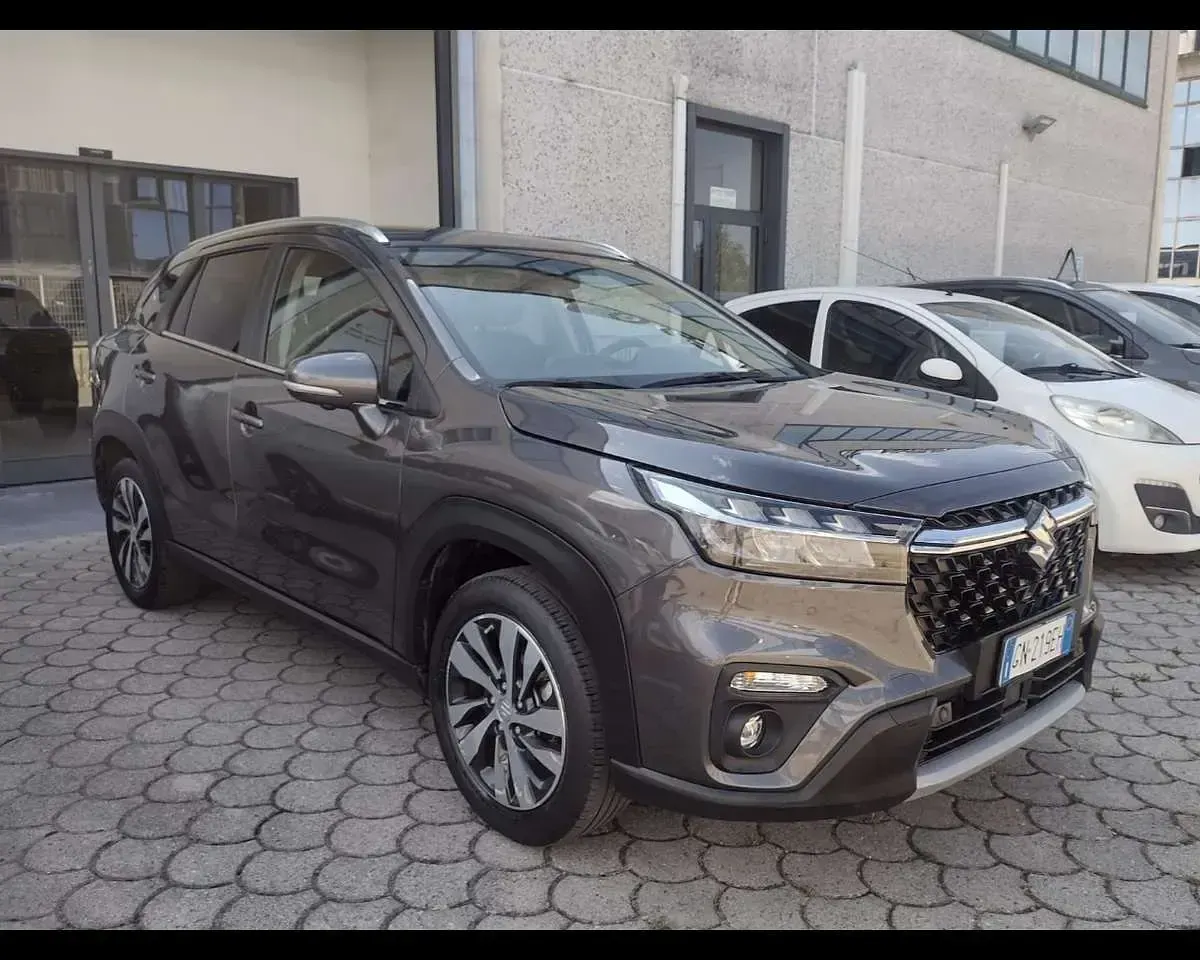 Usata Suzuki SX4 S-Cross 102 CV (75 kW) 2023 Grigio scuro SUV