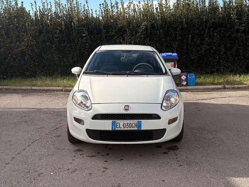 Usata Fiat Punto Evo Dynamic 77 CV (56 kW) 2012 Bianco Utilitaria