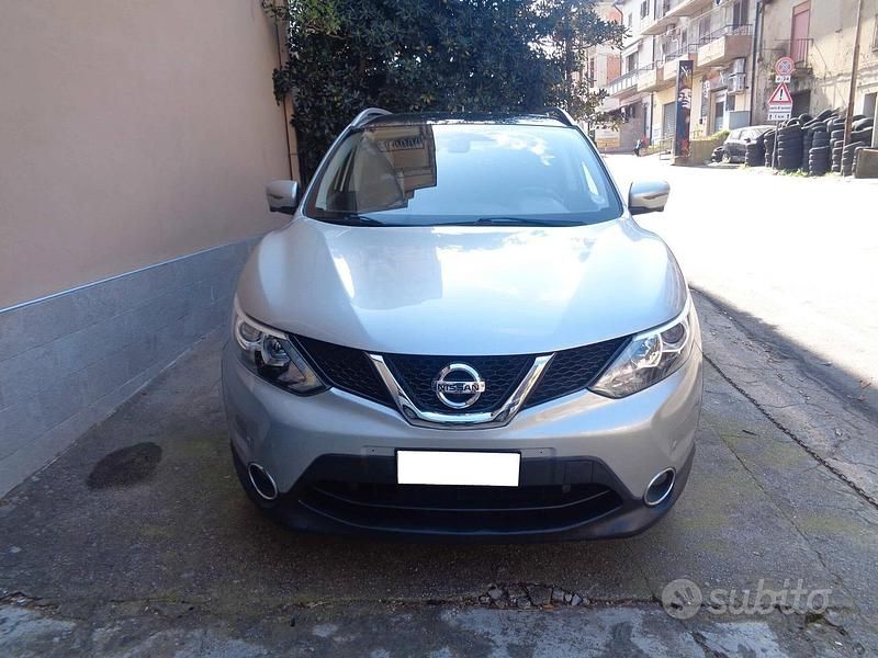 Usata Nissan Qashqai 110 CV (80 kW) 2016 Grigio SUV