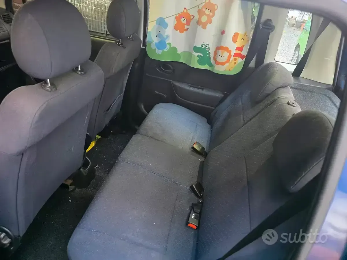 Usata Suzuki Wagon R+ 94 CV (69 kW) 2004 Bluazzurro Monovolume