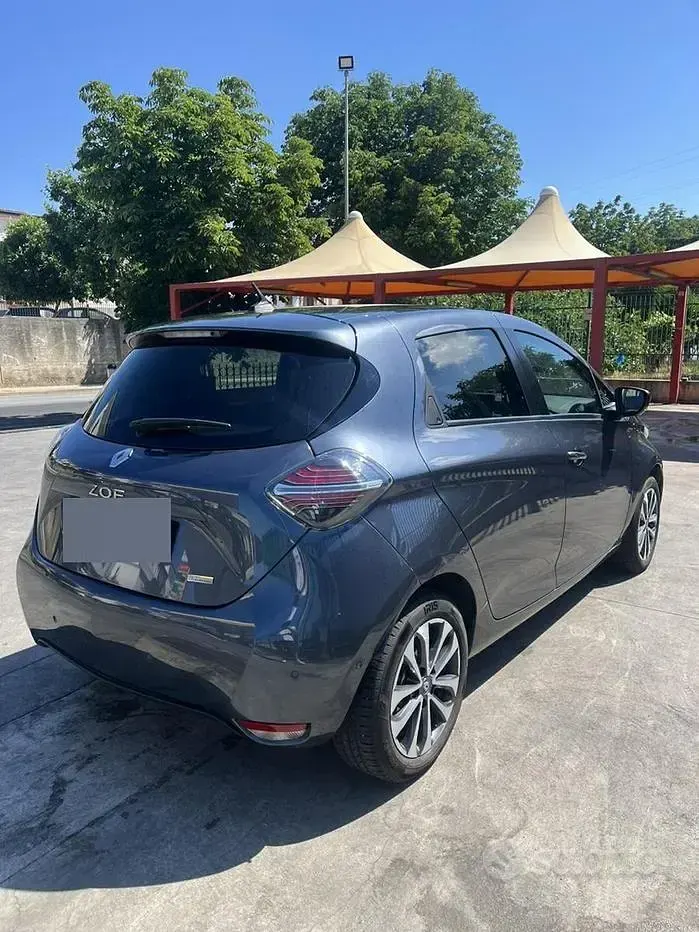 Usata Renault Zoe Intens 50 kW (69 CV) 2020 Bluazzurro Utilitaria