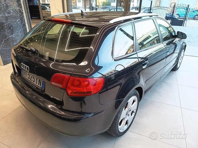 Usado Audi A3 Ambition 105 CV (77 kW) 2008 Negro Utilitario