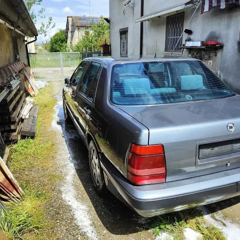 Usata Lancia Thema 201 CV (147 kW) 1993 Berlina