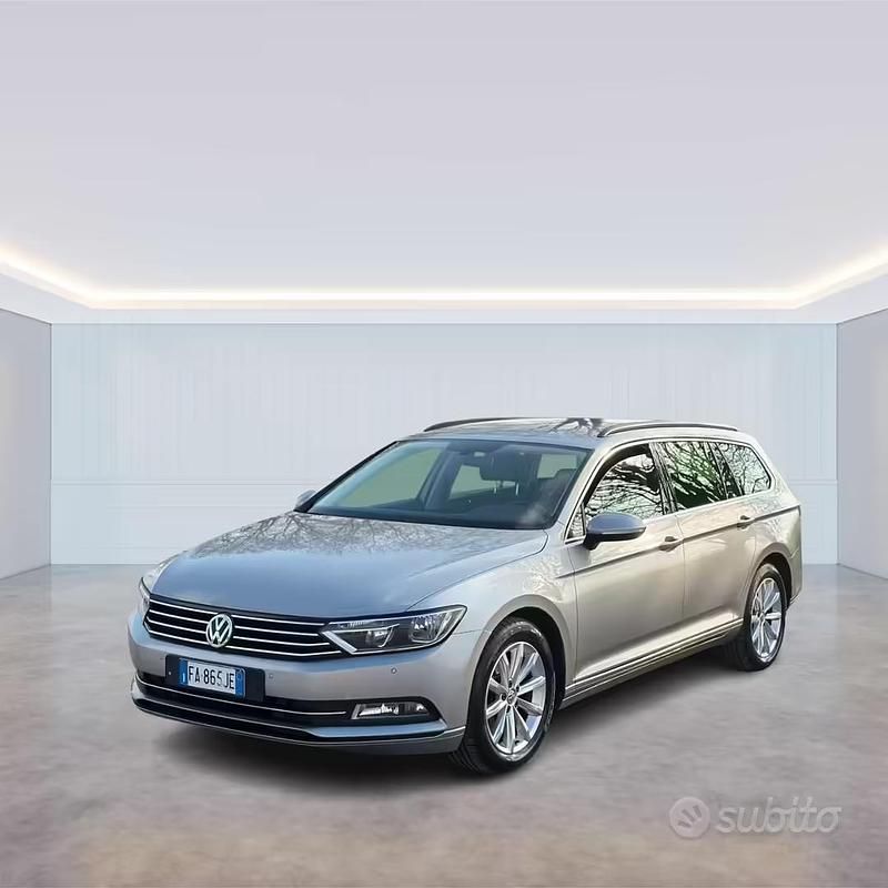 Usata VW Passat Comfortline 120 CV (88 kW) 2015 Grigio Station wagon