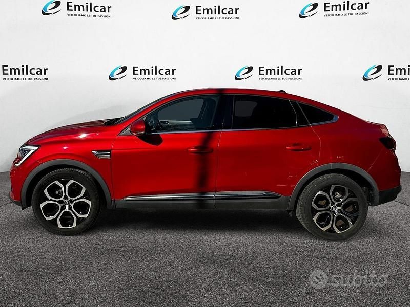Usata Renault Arkana 140 CV (102 kW) 2023 Rosso SUV