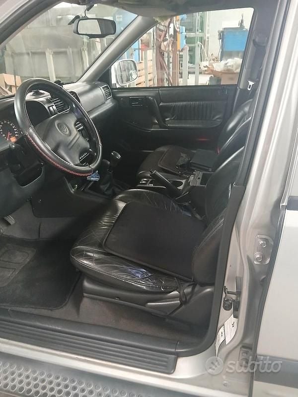 Usata Opel Frontera 115 CV (84 kW) 2000 Grigio SUV