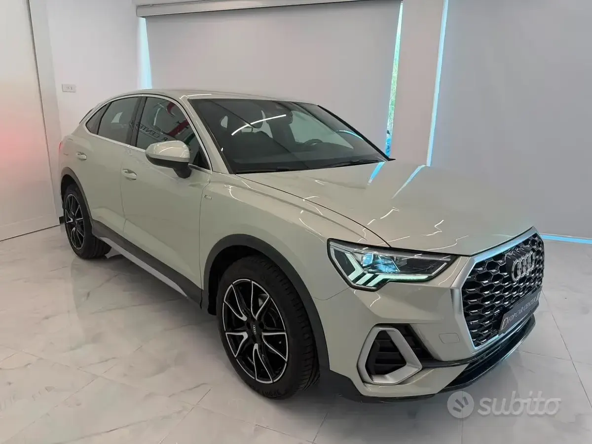 Usata Audi Q3 Sportback S-Line 150 CV (110 kW) 2021 Grigio SUV
