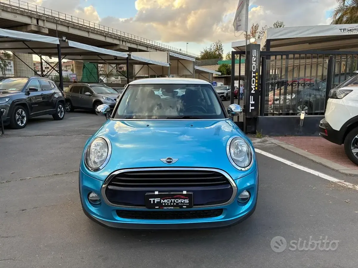 Usata Mini Cooper D 95 CV (69 kW) 2016 Blu Utilitaria