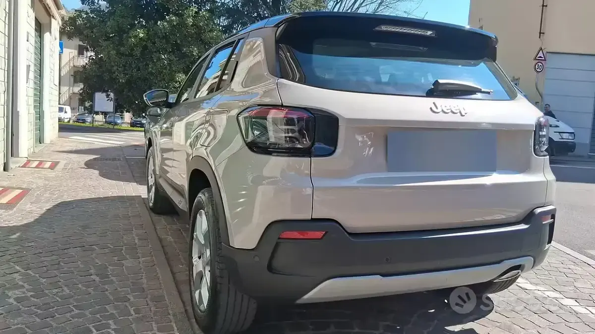 Occasion Jeep Avenger 101 PK (74 kW) 2024 Bruin SUV