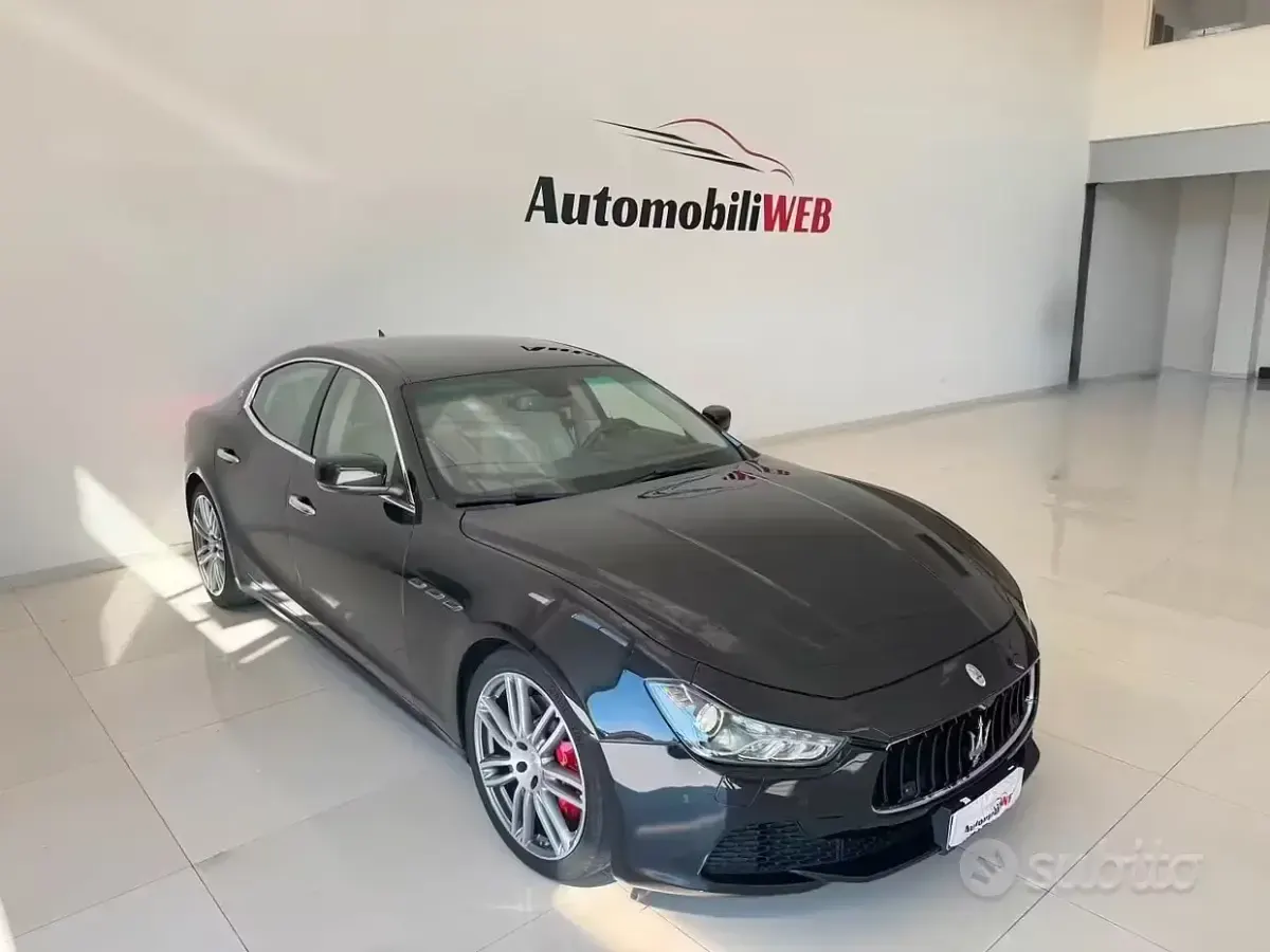 Usata Maserati Ghibli 250 CV (183 kW) 2015 Nero Berlina