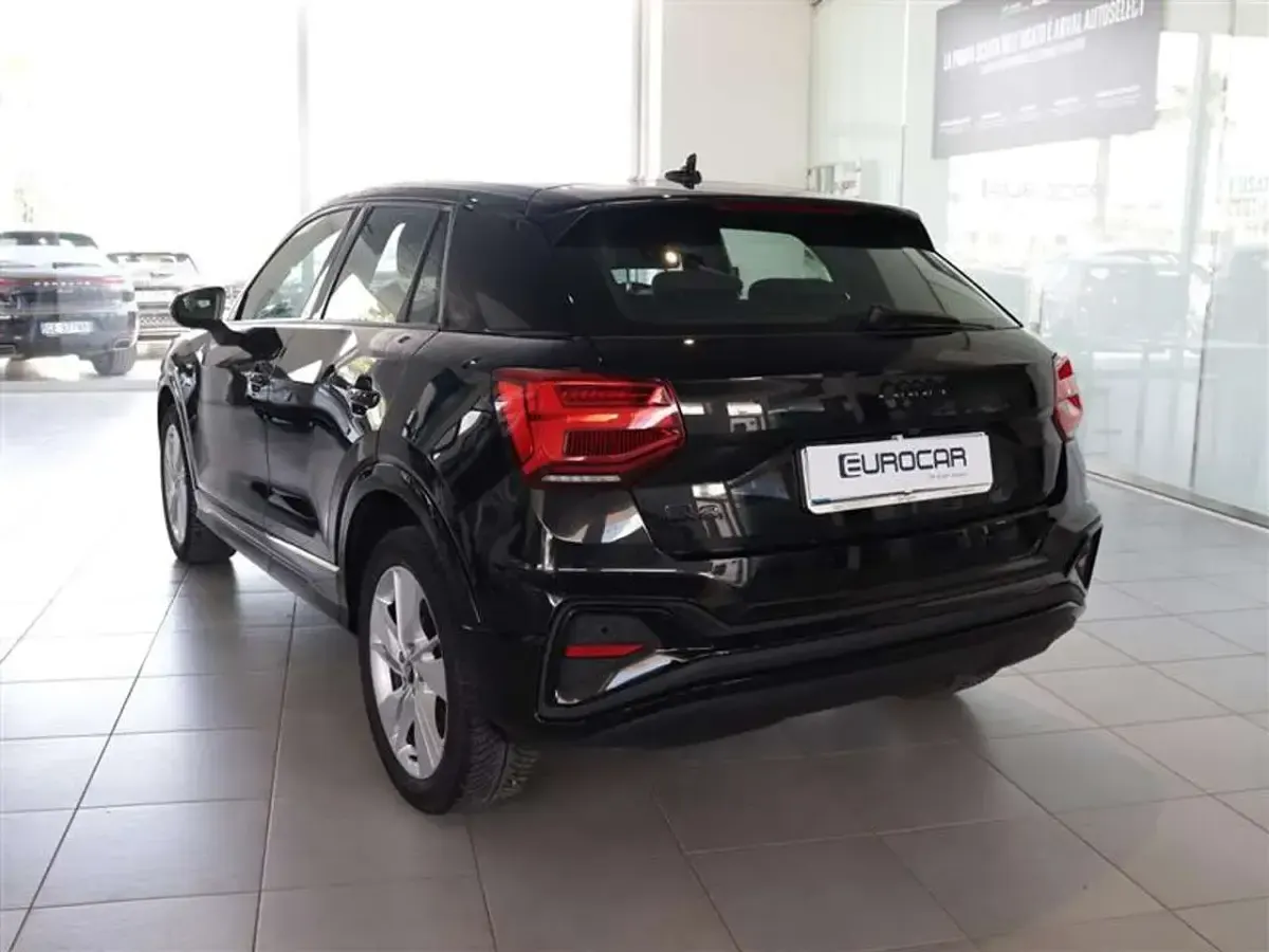 Usata Audi Q2 S-Line 116 CV (85 kW) 2022 Nero / black SUV
