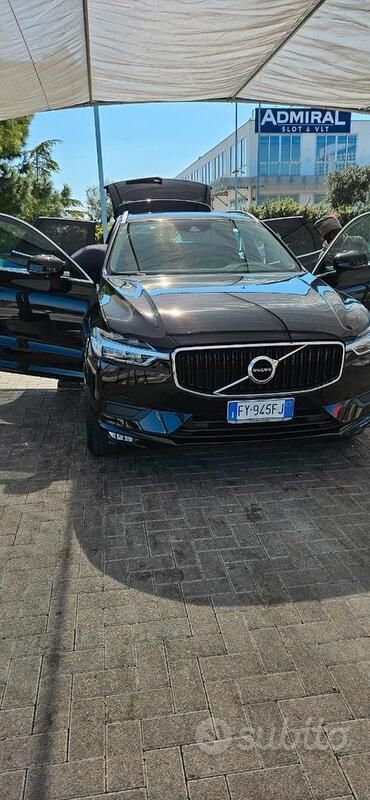 Nero Usata 2019 Volvo XC60 Momentum SUV | 25.000 € (Cara) - Immagine 1/4
