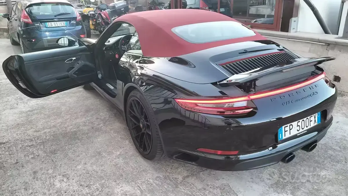 Usata Porsche 911 Carrera 4 GTS 450 CV (330 kW) 2018 Nero Cabrio