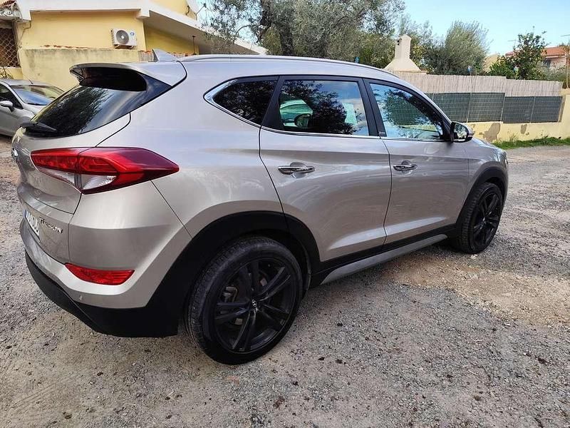 Usata Hyundai Tucson Xpossible 141 CV (103 kW) 2017 Beige SUV