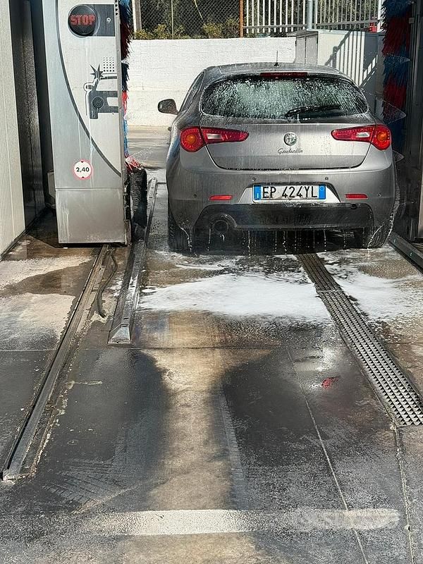 Usata Alfa Romeo Giulietta 109 CV (80 kW) 2013 Grigio Utilitaria