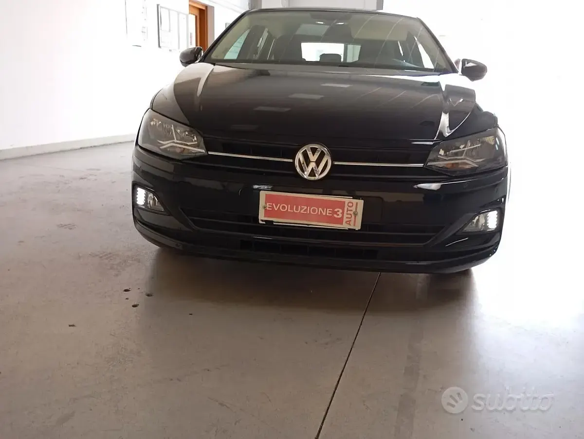 Usata VW Polo 80 CV (58 kW) 2020 Nero Utilitaria