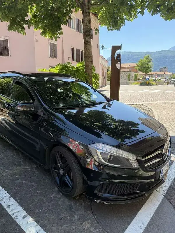 Usata Mercedes A180 Premium 109 CV (80 kW) 2015 Utilitaria