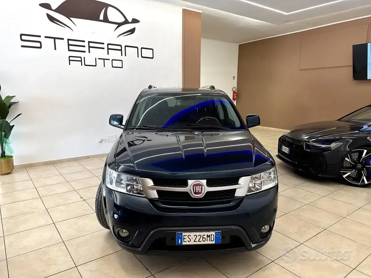 Usata Fiat Freemont Urban 170 CV (125 kW) 2013 Blu SUV
