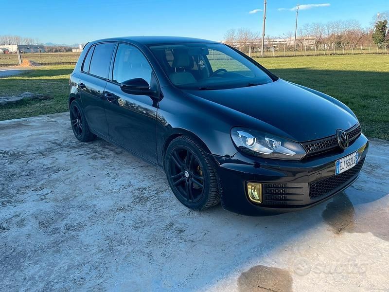 Usata VW Golf VI 140 CV (102 kW) 2011 Nero Utilitaria