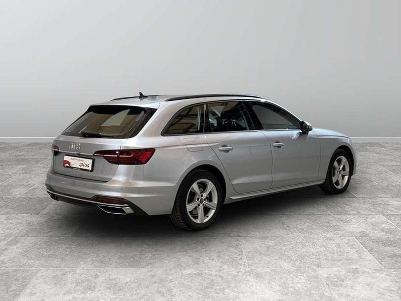 Usata Audi A4 Advanced Plus 163 CV (119 kW) 2023 Argento fioretto metallizzato Station wagon
