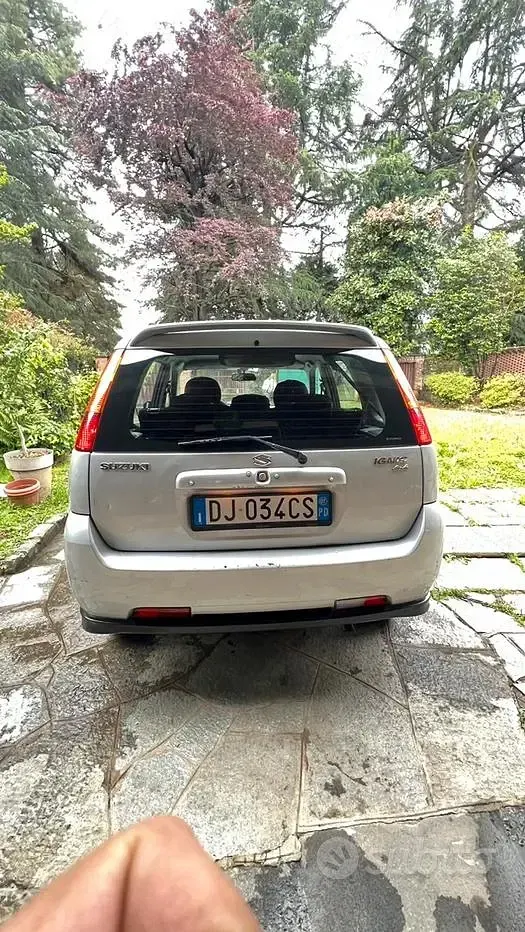 Usata Suzuki Ignis GL 99 CV (72 kW) 2007 Grigio Utilitaria