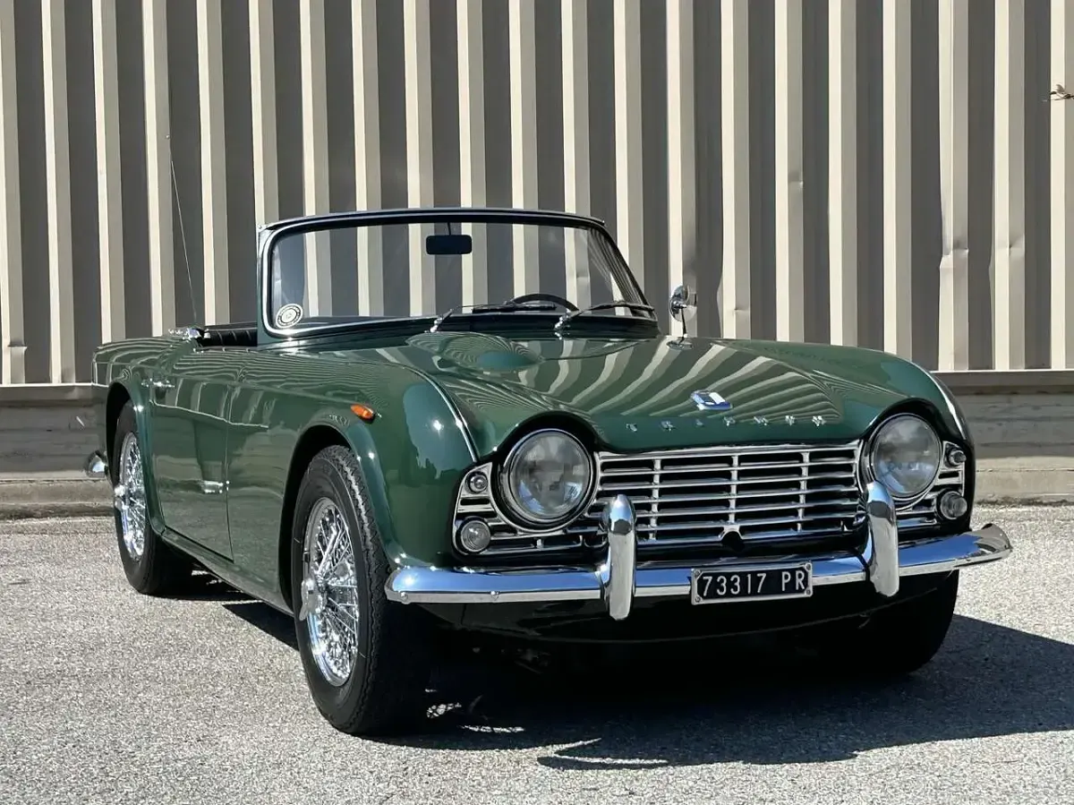 Usata Triumph TR4 116 CV (85 kW) 1963 Verde Cabrio