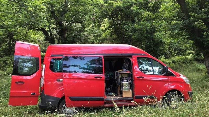 Usata Ford Transit Custom 170 CV (125 kW) 2016 Rosso Monovolume