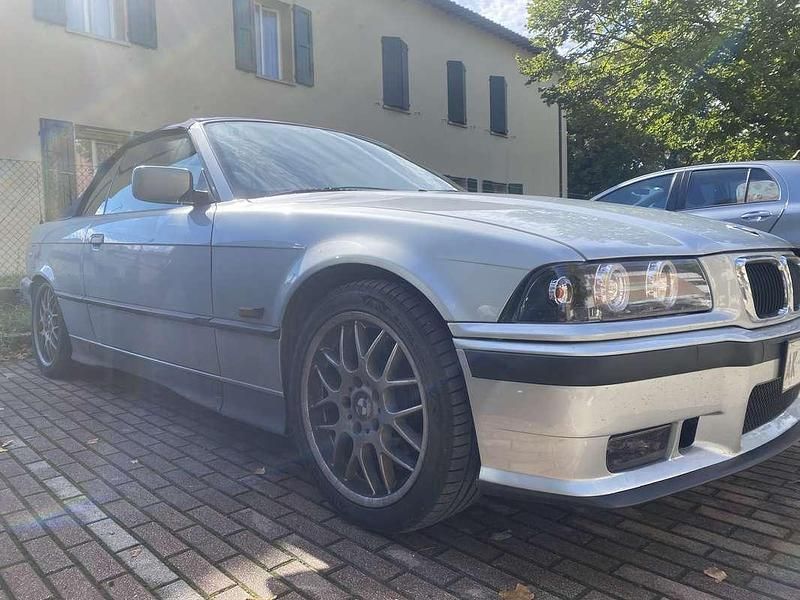 Usata BMW 318 Cabriolet 116 CV (85 kW) 1996 Cabrio
