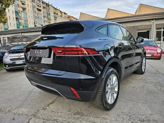 Begagnad Jaguar E-Pace 150 HK (110 kW) 2019 Svart SUV