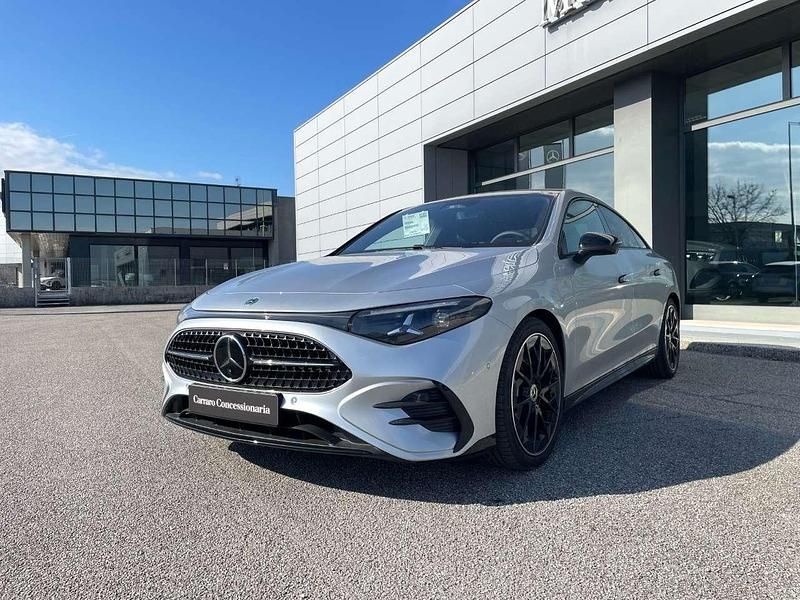 Nuova Mercedes CLA180 136 CV (100 kW) 2026 Argento hightech Berlina