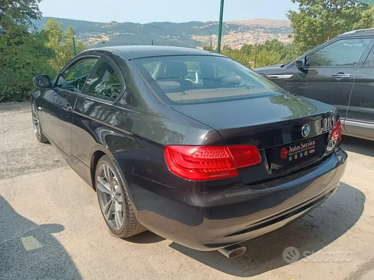Usata BMW 320 184 CV (135 kW) 2012 Nero Coupé