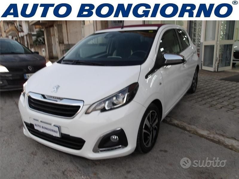 Usata Peugeot 108 Allure Top 82 CV (60 kW) 2017 Blu Utilitaria