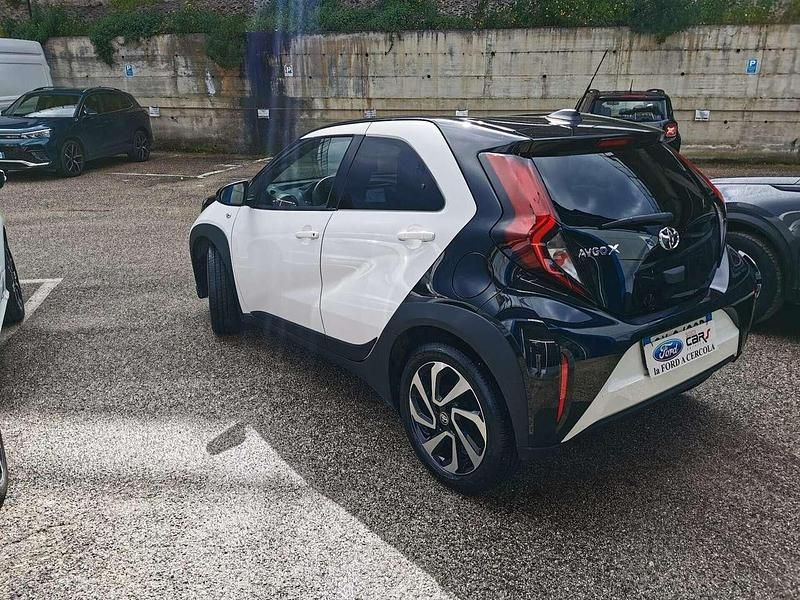 Usata Toyota Aygo X Trend 72 CV (52 kW) 2024 Bianco SUV