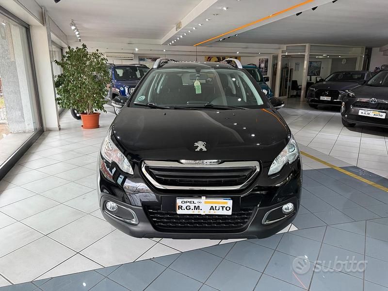 Usata Peugeot 2008 Active 92 CV (67 kW) 2015 Nero SUV